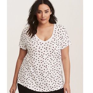 TORRID kiss 💋 lips shirt with pocket